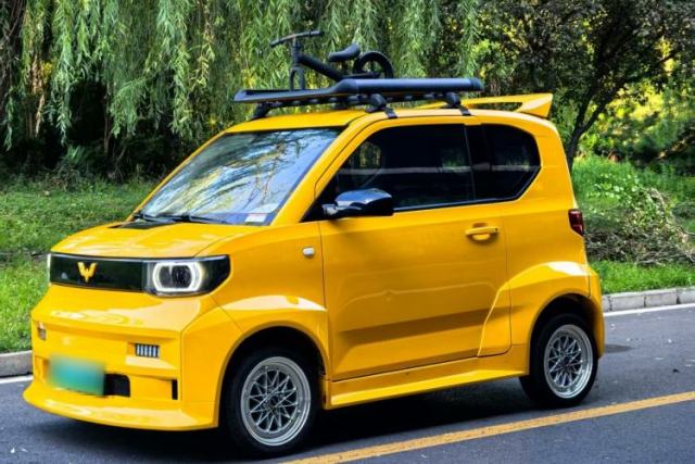 Used Wuling Hongguang MINIEV 2021 Macaron Fashion Model Lithium Iron Phosphate