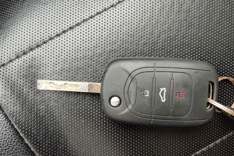 Used Wuling Hongguang MINIEV 2021 Macaron Fashion Model Lithium Iron Phosphate Vehicle Key