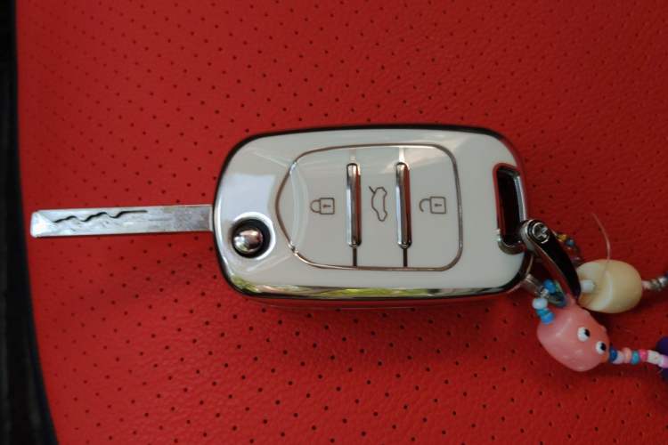 Used Wuling Hongguang MINIEV 2021 Macaron Fashion Model Lithium Iron Phosphate Vehicle Key