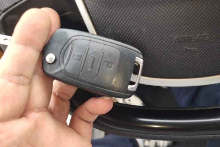 Used Wuling Hongguang MINIEV 2021 Macaron Fashion Model Lithium Iron Phosphate Vehicle Key