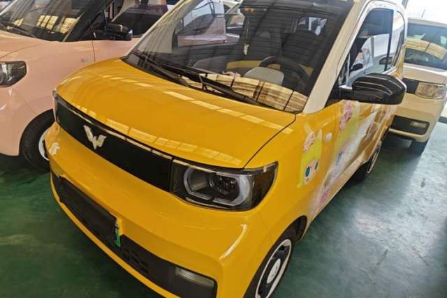 Ojetý Wuling Hongguang MINIEV 2021 Macaron Premium Model – Lithium Iron Phosphate