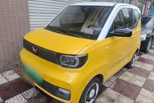 Ojetý Wuling Hongguang MINIEV 2021 Macaron Fashion Model Lithium Iron Phosphate