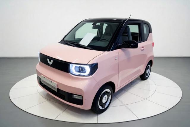 Ojetý Wuling Hongguang MINIEV 2021 Macaron Premium Model – Lithium Iron Phosphate