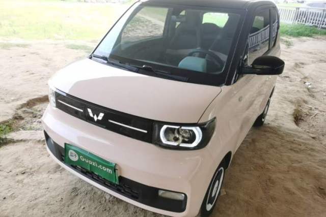 Used Wuling Hongguang MINIEV 2022 Macaron Premium Model – Lithium Ternary Battery