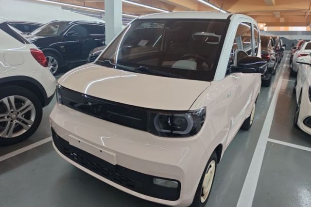 Used Wuling Hongguang MINIEV 2022 Macaron Premium Model – Lithium Ternary Battery