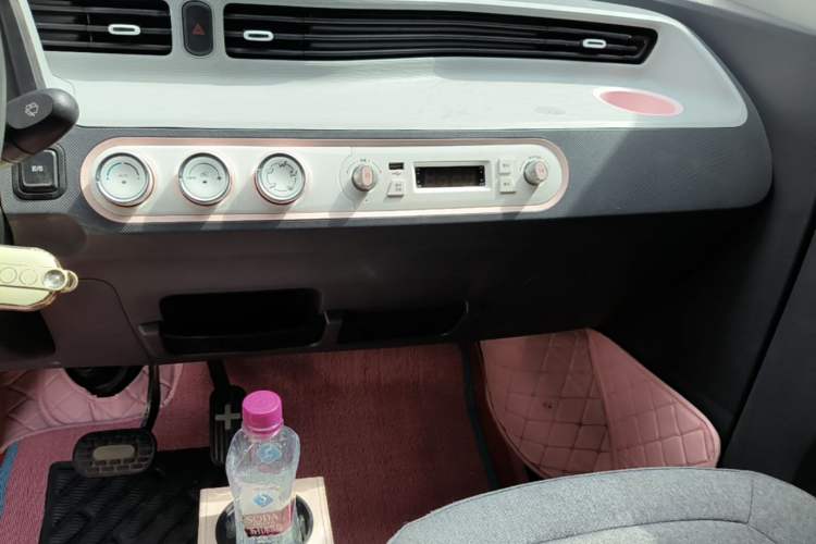 Used Wuling Hongguang MINIEV 2022 Macaron Premium Model – Lithium Ternary Battery Audio And AC Panel