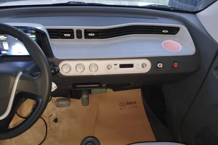 Used Wuling Hongguang MINIEV 2022 Macaron Premium Model – Lithium Ternary Battery Audio And AC Panel