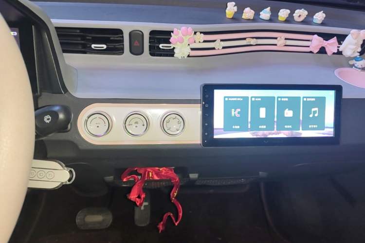 Used Wuling Hongguang MINIEV 2022 Macaron Premium Model – Lithium Iron Phosphate Audio And AC Panel