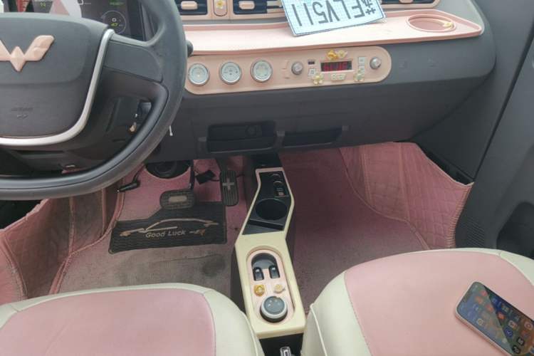 Used Wuling Hongguang MINIEV 2022 Macaron Premium Model – Lithium Iron Phosphate Audio And AC Panel