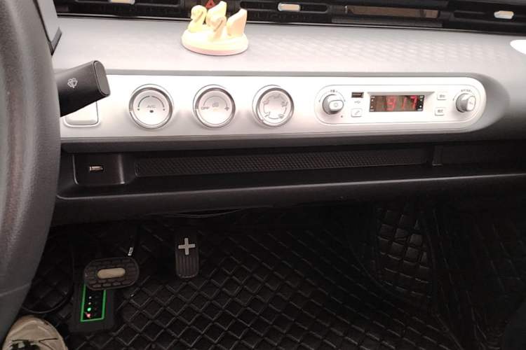 Used Wuling Hongguang MINIEV 2022 GAMEBOY 200km Gaming Edition with Lithium Iron Phosphate Audio And AC Panel
