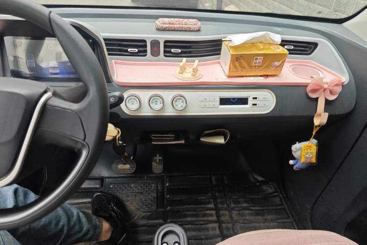 Used Wuling Hongguang MINIEV 2022 Easy Version Lithium-NMC Audio And AC Panel
