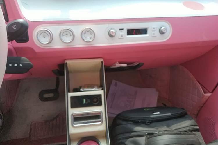 Used Wuling Hongguang MINIEV 2022 Enjoy Edition Lithium Iron Phosphate Audio And AC Panel