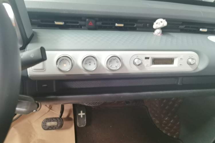 Used Wuling Hongguang MINIEV 2022 GAMEBOY 200km Play Edition with Lithium Iron Phosphate Audio And AC Panel