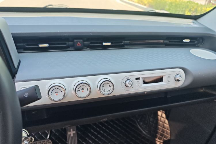 Used Wuling Hongguang MINIEV 2022 GAMEBOY 200km Play Edition with Lithium Iron Phosphate Audio And AC Panel