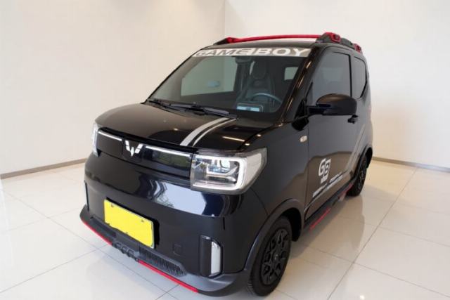 Ojetý Wuling Hongguang MINIEV 2022 GAMEBOY 200km Gaming Edition with Lithium Iron Phosphate