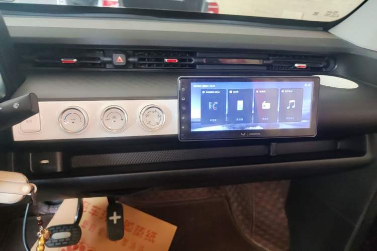 Used Wuling Hongguang MINIEV 2022 GAMEBOY 200km Gaming Edition with Lithium Iron Phosphate Audio And AC Panel