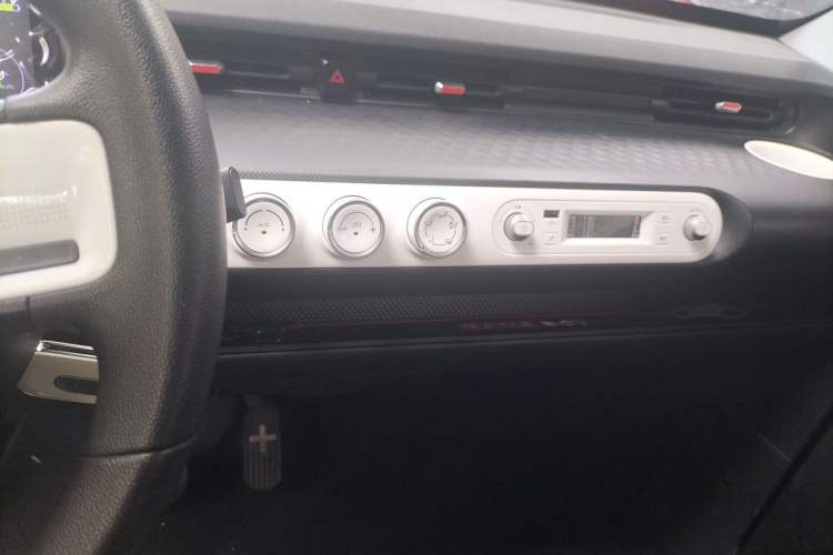 Used Wuling Hongguang MINIEV 2022 GAMEBOY 300km Urban Wind-Chasing Limited Edition Audio And AC Panel