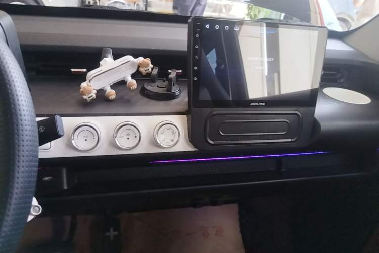 Used Wuling Hongguang MINIEV 2022 GAMEBOY 300km Enthusiast Model with Lithium Iron Phosphate Audio And AC Panel