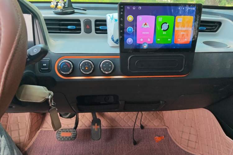 Used Wuling Hongguang MINIEV 2022 Enjoy Edition Lithium Iron Phosphate Audio And AC Panel