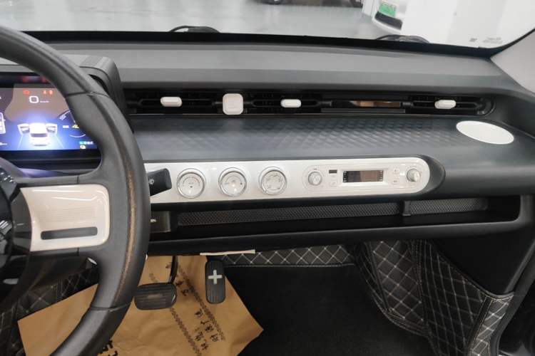 Used Wuling Hongguang MINIEV 2022 GAMEBOY 200km Gaming Edition with Lithium Iron Phosphate Audio And AC Panel