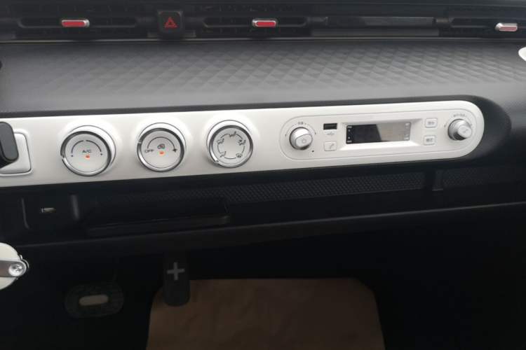 Used Wuling Hongguang MINIEV 2022 GAMEBOY 200km Gaming Edition with Lithium Iron Phosphate Audio And AC Panel