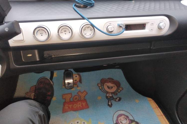 Used Wuling Hongguang MINIEV 2022 GAMEBOY 300km Urban Wind-Chasing Limited Edition Audio And AC Panel