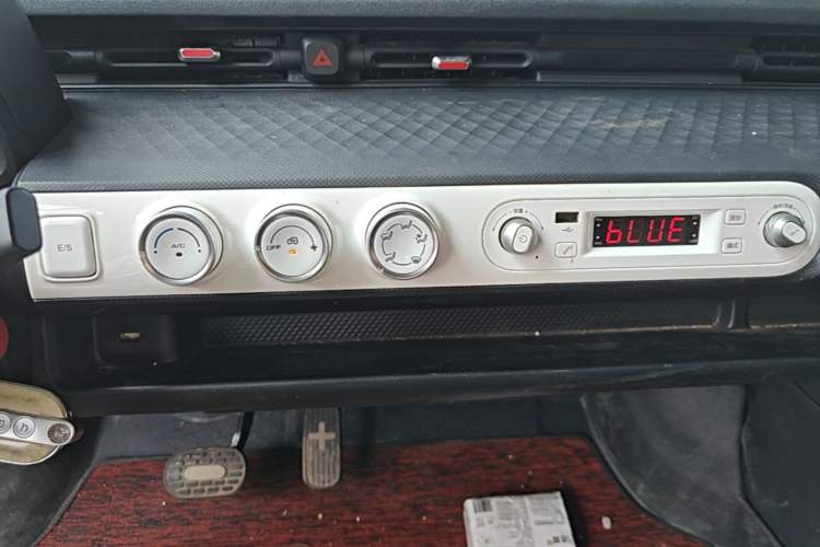 Used Wuling Hongguang MINIEV 2022 GAMEBOY 300km Enthusiast Model with Lithium Iron Phosphate Audio And AC Panel