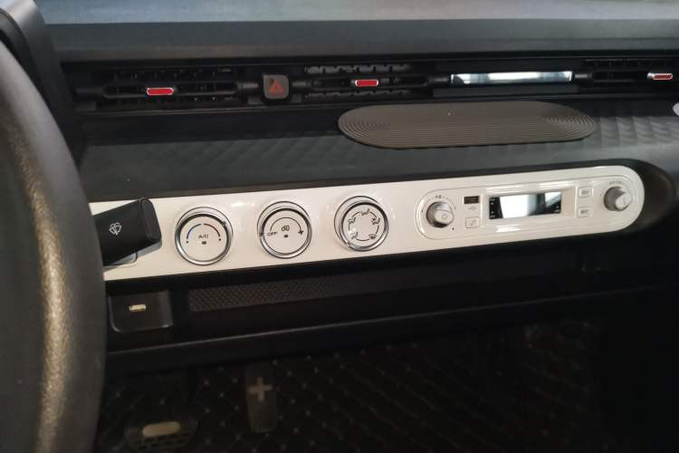 Used Wuling Hongguang MINIEV 2022 GAMEBOY 200km Gaming Edition with Lithium Iron Phosphate Audio And AC Panel