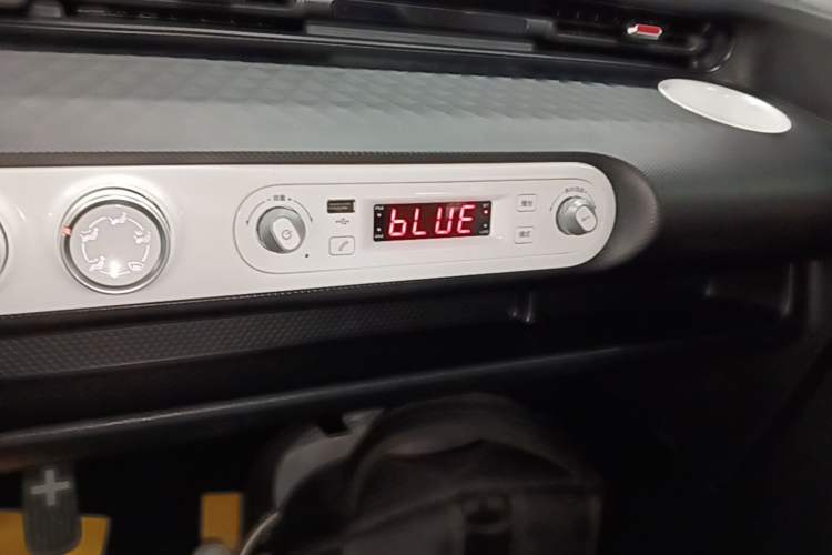 Used Wuling Hongguang MINIEV 2022 GAMEBOY 200km Gaming Edition with Lithium Iron Phosphate Audio And AC Panel