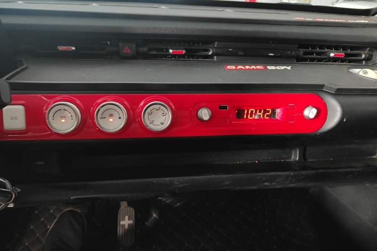 Used Wuling Hongguang MINIEV 2022 GAMEBOY 200km Gaming Edition with Lithium Iron Phosphate Audio And AC Panel