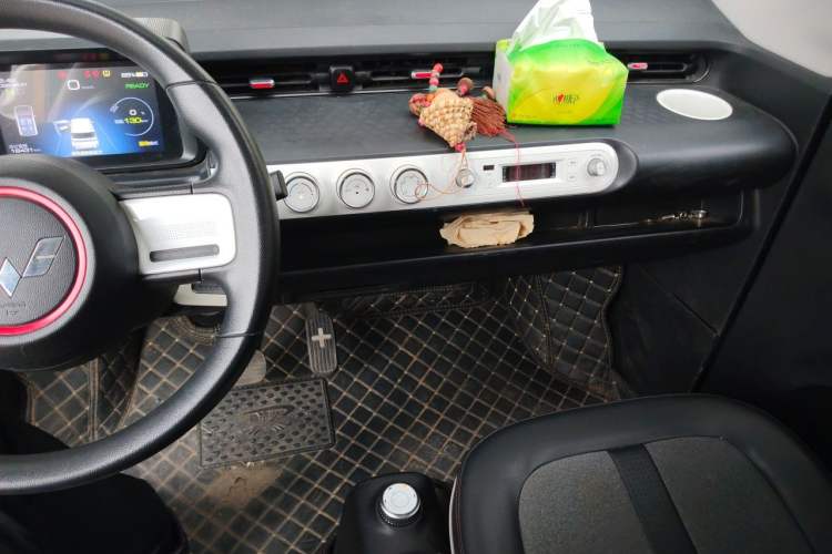 Used Wuling Hongguang MINIEV 2022 GAMEBOY 200km Gaming Edition with Lithium Iron Phosphate Audio And AC Panel