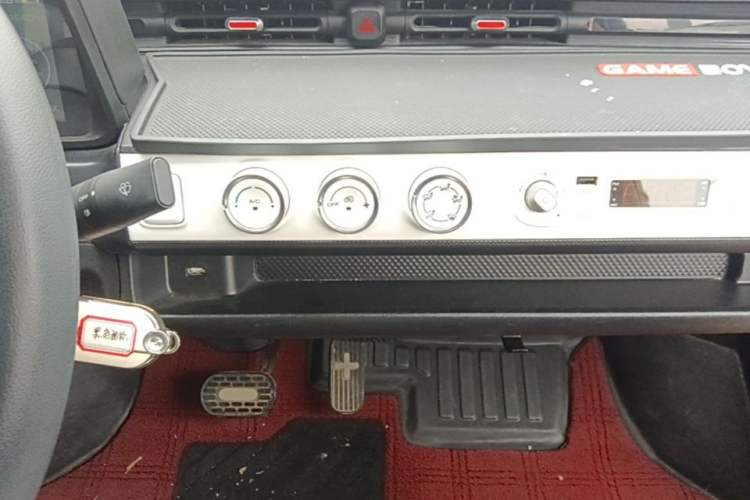 Used Wuling Hongguang MINIEV 2022 GAMEBOY 200km Gaming Edition with Lithium Iron Phosphate Audio And AC Panel