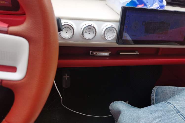 Used Wuling Hongguang MINIEV 2022 GAMEBOY 300km Enthusiast Model with Lithium Iron Phosphate Audio And AC Panel