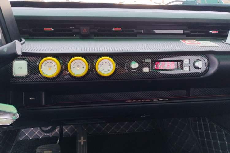Used Wuling Hongguang MINIEV 2022 GAMEBOY 200km Play Edition with Lithium Iron Phosphate Audio And AC Panel