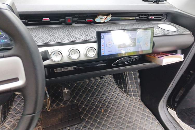 Used Wuling Hongguang MINIEV 2022 GAMEBOY 300km Enthusiast Model with Lithium Iron Phosphate Audio And AC Panel