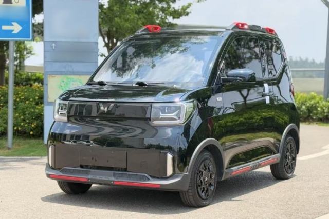 Used Wuling Hongguang MINIEV 2022 GAMEBOY 300km Enthusiast Model with Lithium Iron Phosphate