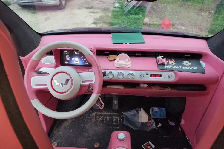 Used Wuling Hongguang MINIEV 2022 GAMEBOY 200km Gaming Edition with Lithium Iron Phosphate Center Console