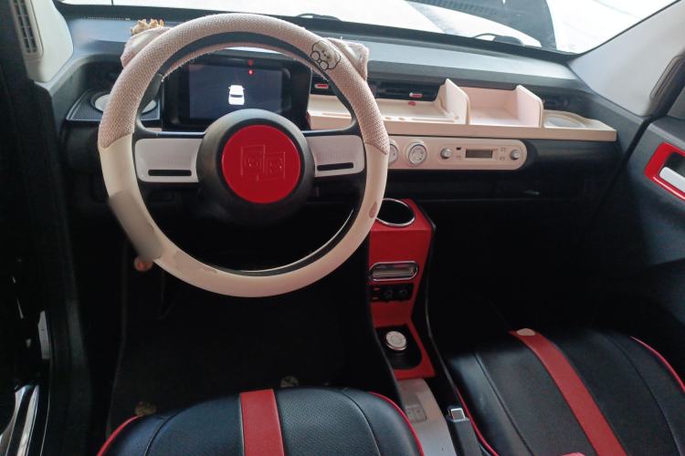 Used Wuling Hongguang MINIEV 2022 GAMEBOY 300km Play Edition Lithium Iron Phosphate Center Console