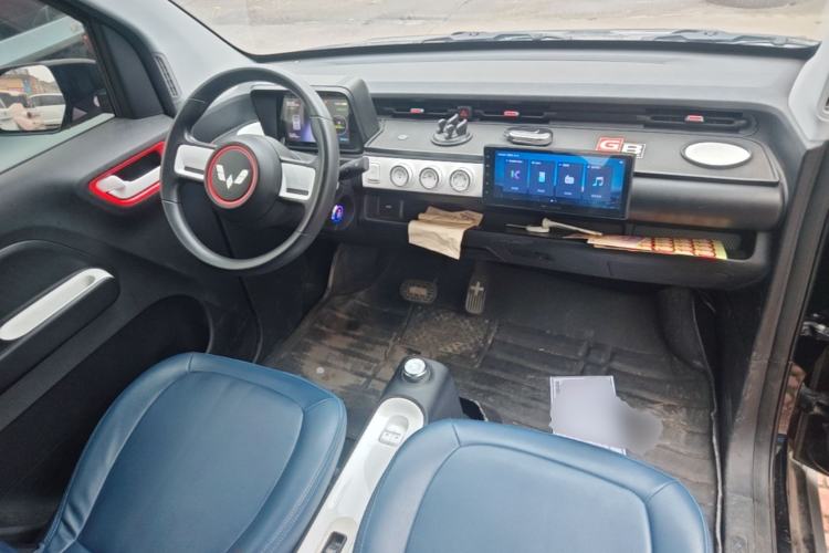 Used Wuling Hongguang MINIEV 2022 GAMEBOY 200km Play Edition with Lithium Iron Phosphate Center Console