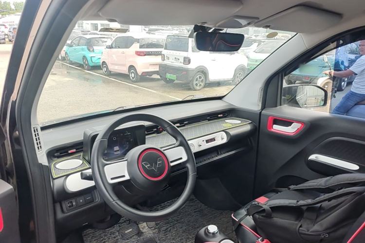 Used Wuling Hongguang MINIEV 2022 GAMEBOY 200km Gaming Edition with Lithium Iron Phosphate Center Console