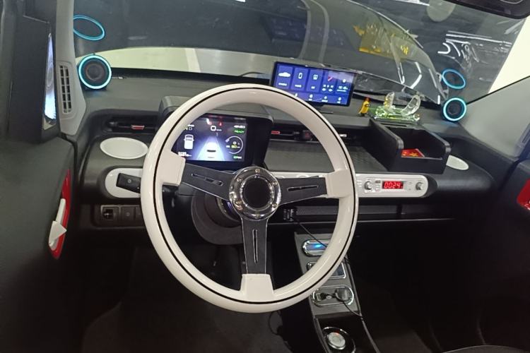 Used Wuling Hongguang MINIEV 2022 GAMEBOY 200km Gaming Edition with Lithium Iron Phosphate Center Console