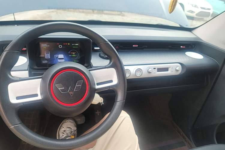 Used Wuling Hongguang MINIEV 2022 GAMEBOY 200km Gaming Edition with Lithium Iron Phosphate Center Console