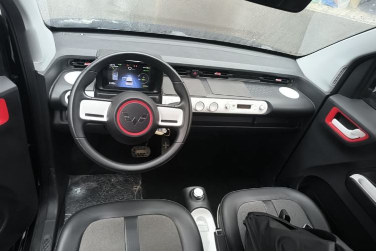 Used Wuling Hongguang MINIEV 2022 GAMEBOY 200km Gaming Edition with Lithium Iron Phosphate Center Console