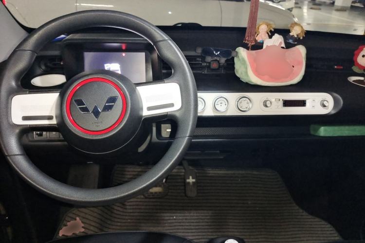 Used Wuling Hongguang MINIEV 2022 GAMEBOY 200km Urban Wind-Chasing Limited Edition Center Console