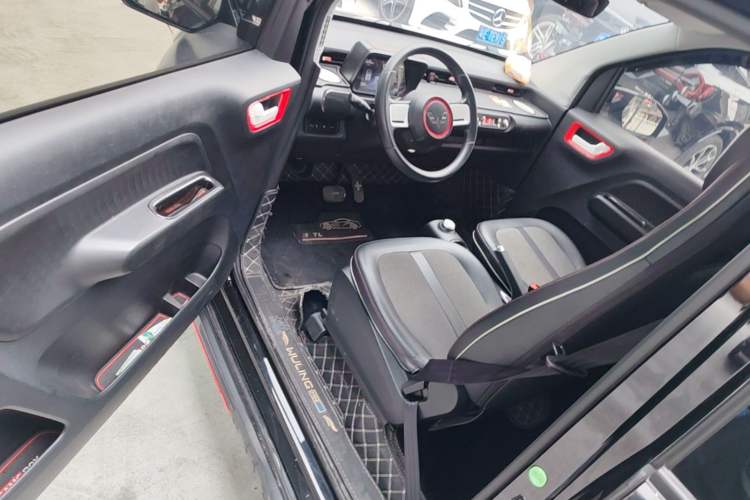 Used Wuling Hongguang MINIEV 2022 GAMEBOY 200km Play Edition with Lithium Iron Phosphate Driver Seat