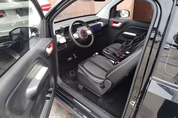 Used Wuling Hongguang MINIEV 2022 GAMEBOY 200km Gaming Edition with Lithium Iron Phosphate Driver Seat
