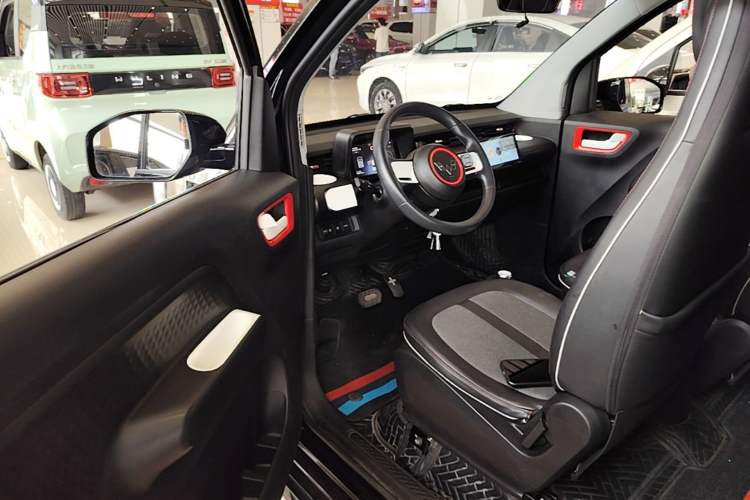 Used Wuling Hongguang MINIEV 2022 GAMEBOY 200km Gaming Edition with Lithium Iron Phosphate Driver Seat