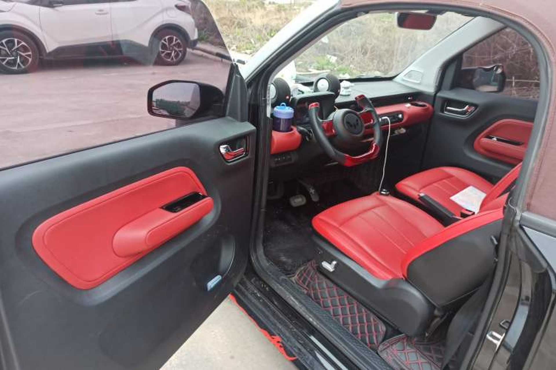 Used Wuling Hongguang MINIEV 2022 Convertible Model Driver Seat