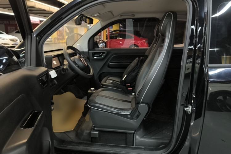 Used Wuling Hongguang MINIEV 2022 GAMEBOY 300km Enthusiast Model with Lithium Iron Phosphate Driver Seat