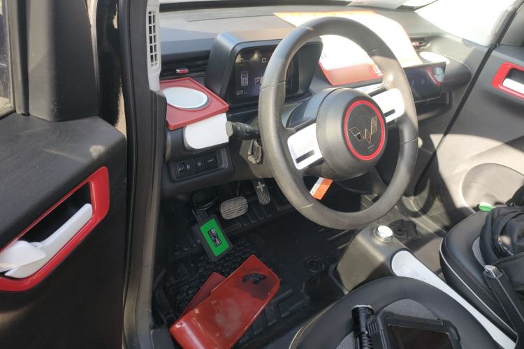 Used Wuling Hongguang MINIEV 2022 GAMEBOY 300km Enthusiast Model with Lithium Iron Phosphate Driver Seat